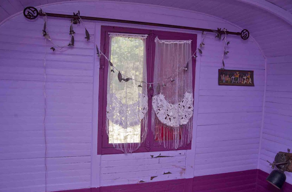 roulotte-trottinette-decoration-interieure-10